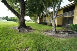 1015 Coral Club Dr, Coral Springs, FL 33071 - Photo 9