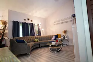 1015 Coral Club Dr, Coral Springs, FL 33071 - Photo 5