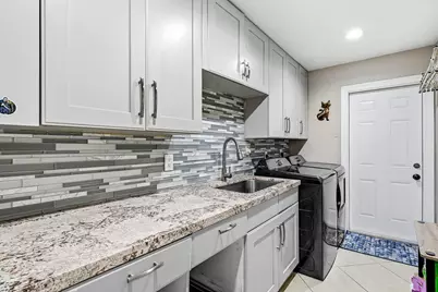 2412 SW 23rd Cranbrook Drive, Boynton Beach, FL 33436 - Photo 21