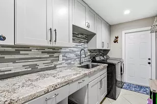 2412 SW 23rd Cranbrook Dr, Boynton Beach, FL 33436 - Photo 21