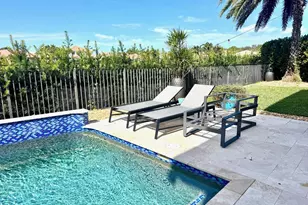 107 Via Escobar Pl, Palm Beach Gardens, FL 33418 - Photo 9