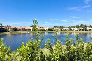 107 Via Escobar Pl, Palm Beach Gardens, FL 33418 - Photo 5