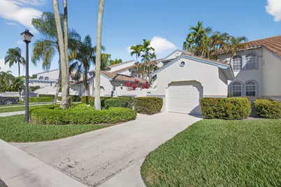 402 Ryder Cup Circle S, Palm Beach Gardens, FL 33418 - Photo 1