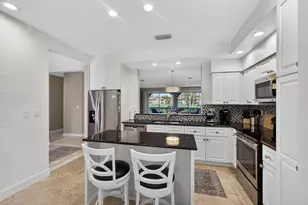 402 Ryder Cup Cir S, Palm Beach Gardens, FL 33418 - Photo 9