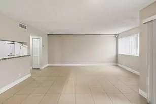 9901 Westview Dr, Coral Springs, FL 33076 - Photo 11