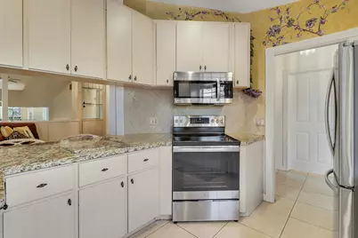 262 Brier Circle, Jupiter, FL 33458 - Photo 13