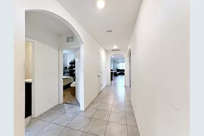 525 SW Twig Avenue, Port Saint Lucie, FL 34983 - Photo 9