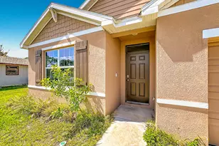 525 SW Twig Ave, Port Saint Lucie, FL 34983 - Photo 7