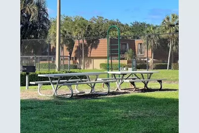 7002 70th Way, West Palm Beach, FL 33407 - Photo 5