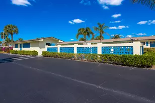 2824 E Crosley Dr E, West Palm Beach, FL 33415 - Photo 23