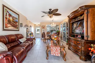 2824 E Crosley Dr E, West Palm Beach, FL 33415 - Photo 9