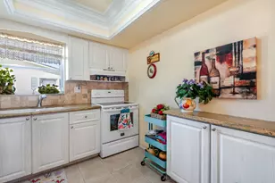 2824 E Crosley Dr E, West Palm Beach, FL 33415 - Photo 11