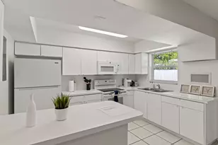 1761 NE 55th St, Fort Lauderdale, FL 33334 - Photo 17