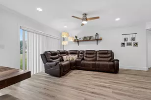 1672 Cypress Pointe Dr, Coral Springs, FL 33071 - Photo 7