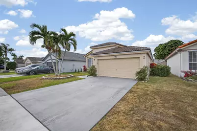 765 Lake Wellington Drive, Wellington, FL 33414 - Photo 3