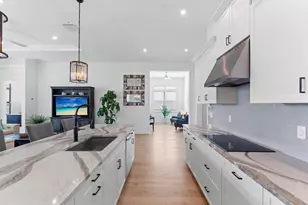 8431 SW Cantante Way, Port Saint Lucie, FL 34987 - Photo 11