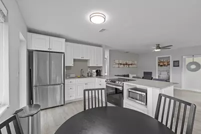 1007 NE 9th Court, Pompano Beach, FL 33060 - Photo 7