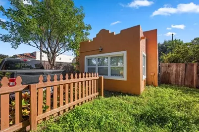 6704 Garden Avenue, West Palm Beach, FL 33405 - Photo 5