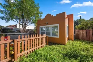 6704 Garden Ave, West Palm Beach, FL 33405 - Photo 5