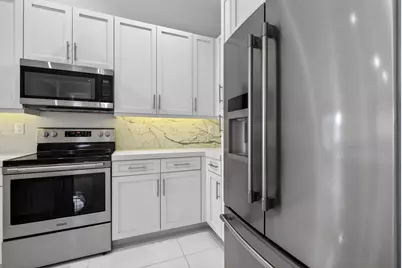 215 Cypress Point Drive, Palm Beach Gardens, FL 33418 - Photo 23