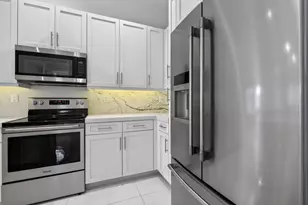 215 Cypress Point Dr, Palm Beach Gardens, FL 33418 - Photo 23