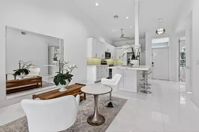 215 Cypress Point Drive, Palm Beach Gardens, FL 33418 - Photo 13