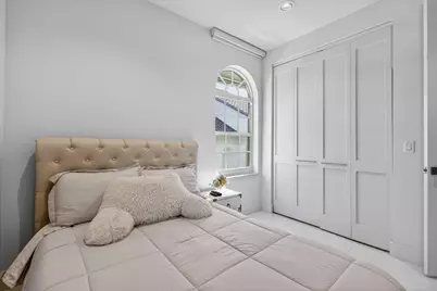 215 Cypress Point Drive, Palm Beach Gardens, FL 33418 - Photo 35