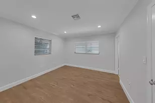 900 NE 4th St, Boca Raton, FL 33432 - Photo 21