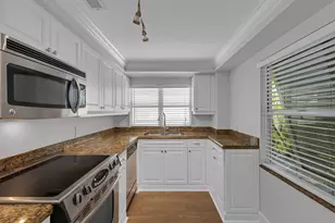 900 NE 4th St, Boca Raton, FL 33432 - Photo 19