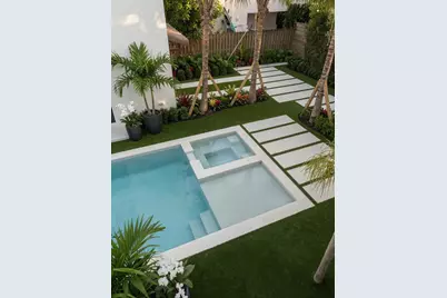 230 Pershing Way, West Palm Beach, FL 33401 - Photo 3