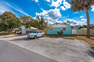 2658 SE Amherst St, Stuart, FL 34997 - Photo 27