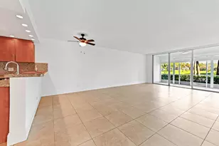 2851 S Palm Aire Dr, Pompano Beach, FL 33069 - Photo 7