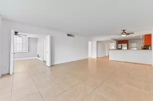 2851 S Palm Aire Dr, Pompano Beach, FL 33069 - Photo 13