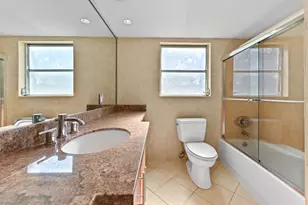 2851 S Palm Aire Dr, Pompano Beach, FL 33069 - Photo 29