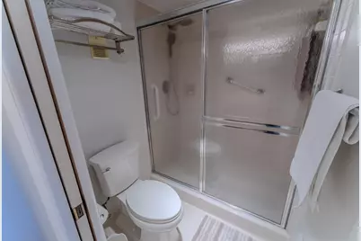 4725 Lucerne Lakes Boulevard E #203, Lake Worth, FL 33467 - Photo 21