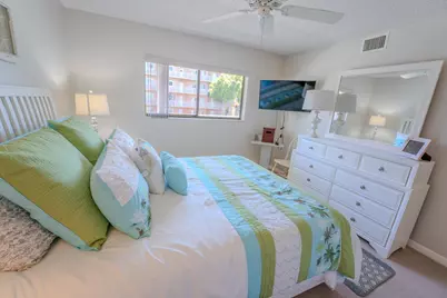 4725 Lucerne Lakes Boulevard E #203, Lake Worth, FL 33467 - Photo 11