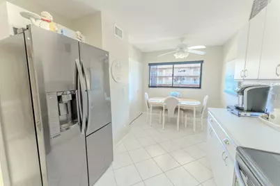 4725 Lucerne Lakes Boulevard E #203, Lake Worth, FL 33467 - Photo 31