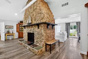 2842 SW 4th St, Boynton Beach, FL 33435 - Photo 11