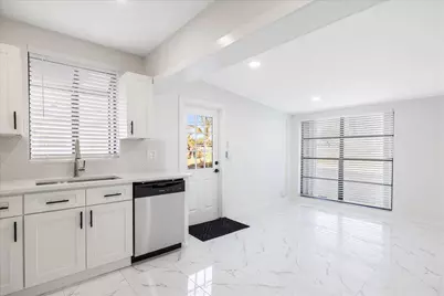 161 SE Celestia Court, Port Saint Lucie, FL 34983 - Photo 3