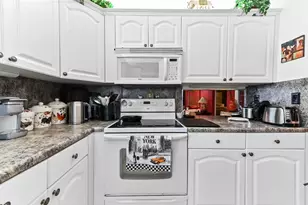 5779 Spindle Palm Ct, Delray Beach, FL 33484 - Photo 15