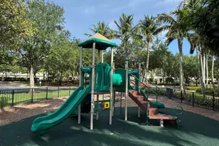 3033 N Evergreen Cir, Boynton Beach, FL 33426 - Photo 17