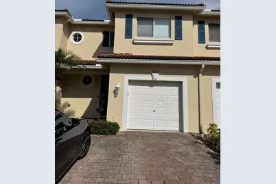 3033 N Evergreen Circle, Boynton Beach, FL 33426 - Photo 1