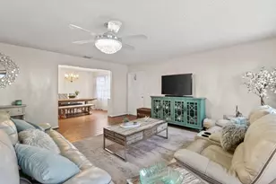 111 Weybridge Cir, Royal Palm Beach, FL 33411 - Photo 3