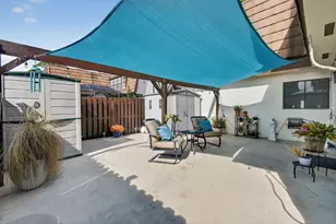 111 Weybridge Cir, Royal Palm Beach, FL 33411 - Photo 37