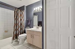 111 Weybridge Cir, Royal Palm Beach, FL 33411 - Photo 35