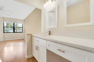 122 Bay Colony Dr N, Juno Beach, FL 33408 - Photo 9