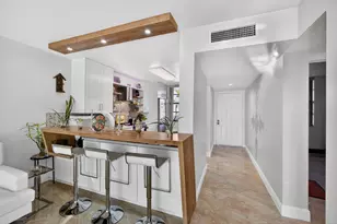 3716 Whitehall Dr, West Palm Beach, FL 33401 - Photo 7