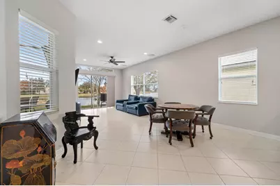 104 NW Willow Grove Avenue, Port Saint Lucie, FL 34986 - Photo 11