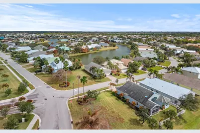 104 NW Willow Grove Avenue, Port Saint Lucie, FL 34986 - Photo 37