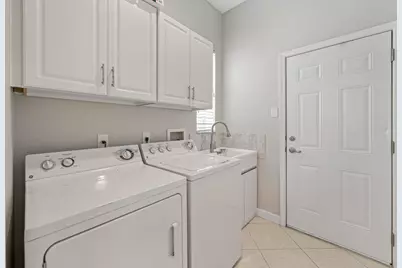 104 NW Willow Grove Avenue, Port Saint Lucie, FL 34986 - Photo 33